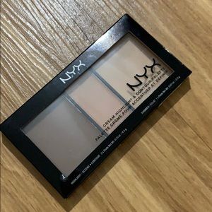 Nyx highlight and contour